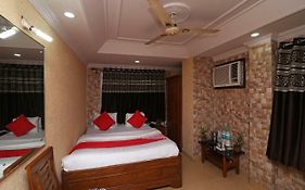 Oyo Flagship 16209 Hotel Ambar Palace