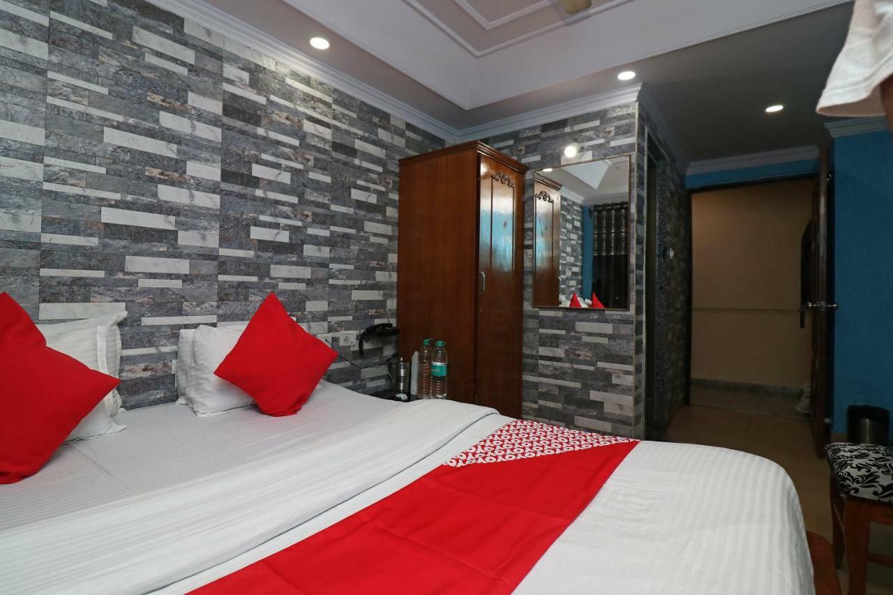 Oyo Flagship 16209 Hotel Ambar Palace Calcutta Bara Bazar Exterior photo
