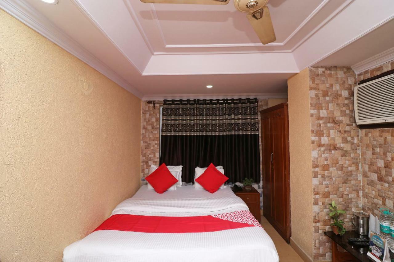 Oyo Flagship 16209 Hotel Ambar Palace Calcutta Bara Bazar Exterior photo