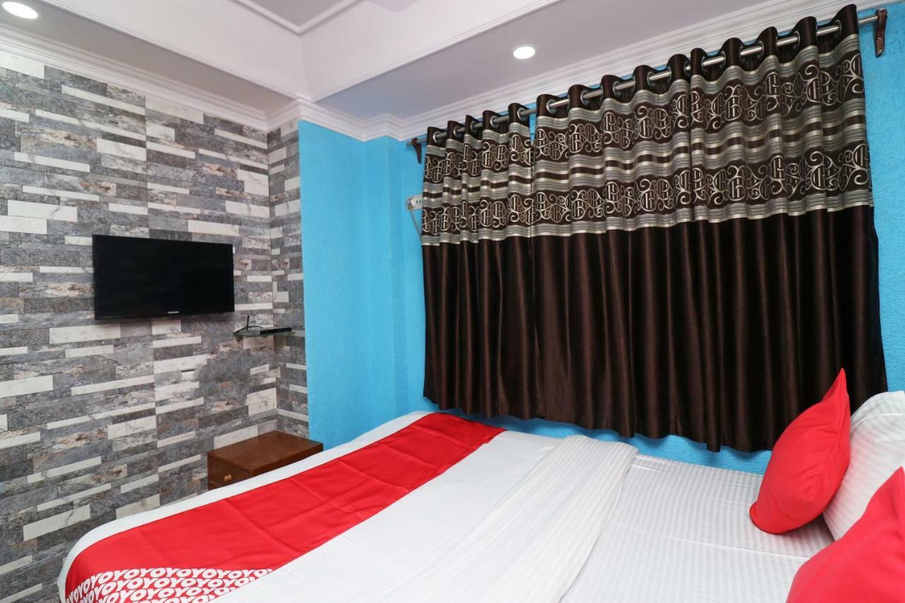 Oyo Flagship 16209 Hotel Ambar Palace Calcutta Bara Bazar Exterior photo