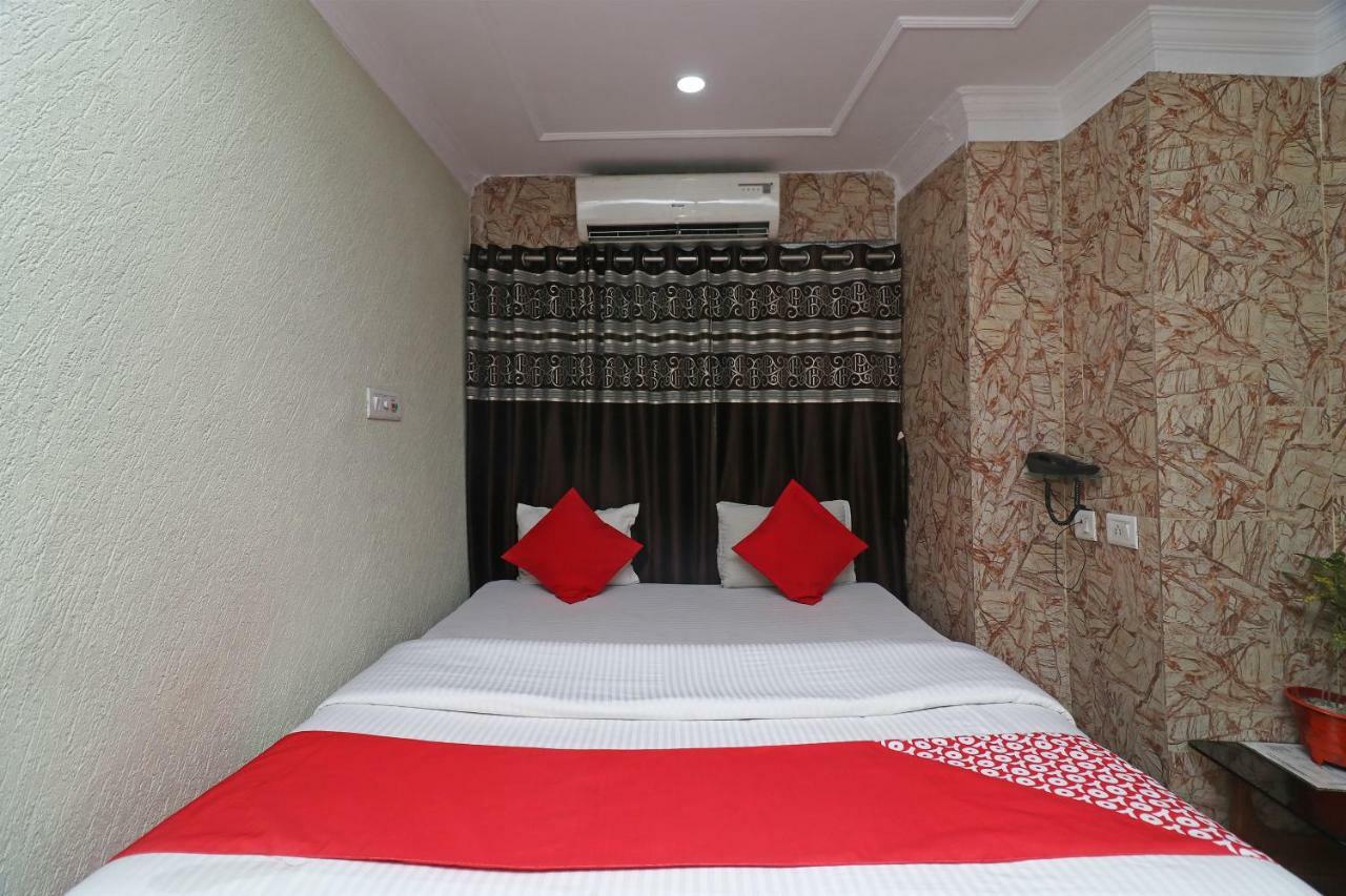 Oyo Flagship 16209 Hotel Ambar Palace Calcutta Bara Bazar Exterior photo