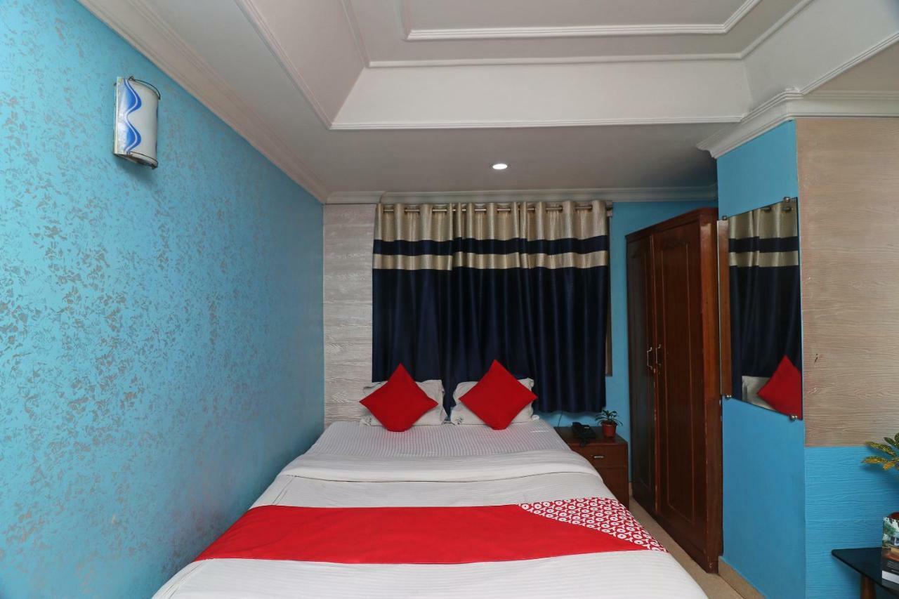 Oyo Flagship 16209 Hotel Ambar Palace Calcutta Bara Bazar Exterior photo