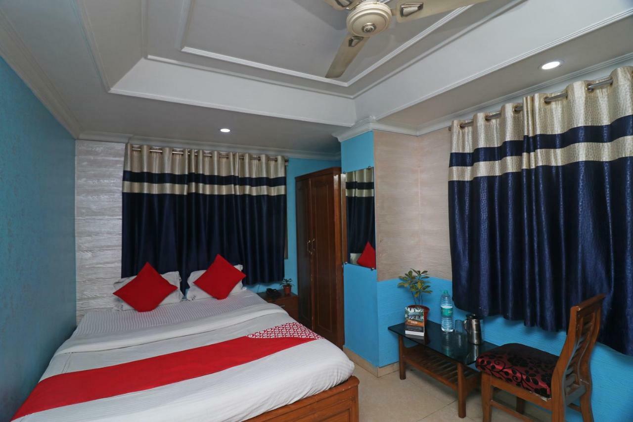 Oyo Flagship 16209 Hotel Ambar Palace Calcutta Bara Bazar Exterior photo