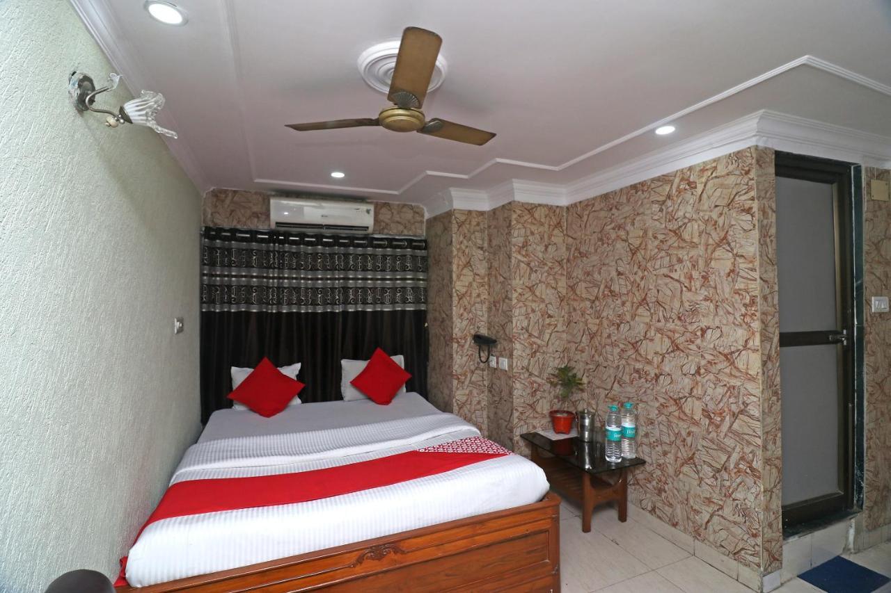 Oyo Flagship 16209 Hotel Ambar Palace Calcutta Bara Bazar Exterior photo