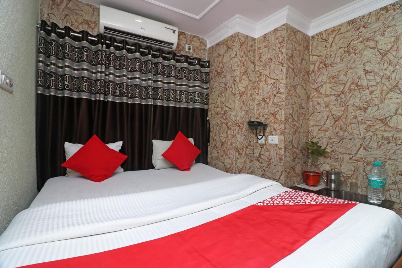 Oyo Flagship 16209 Hotel Ambar Palace Calcutta Bara Bazar Exterior photo